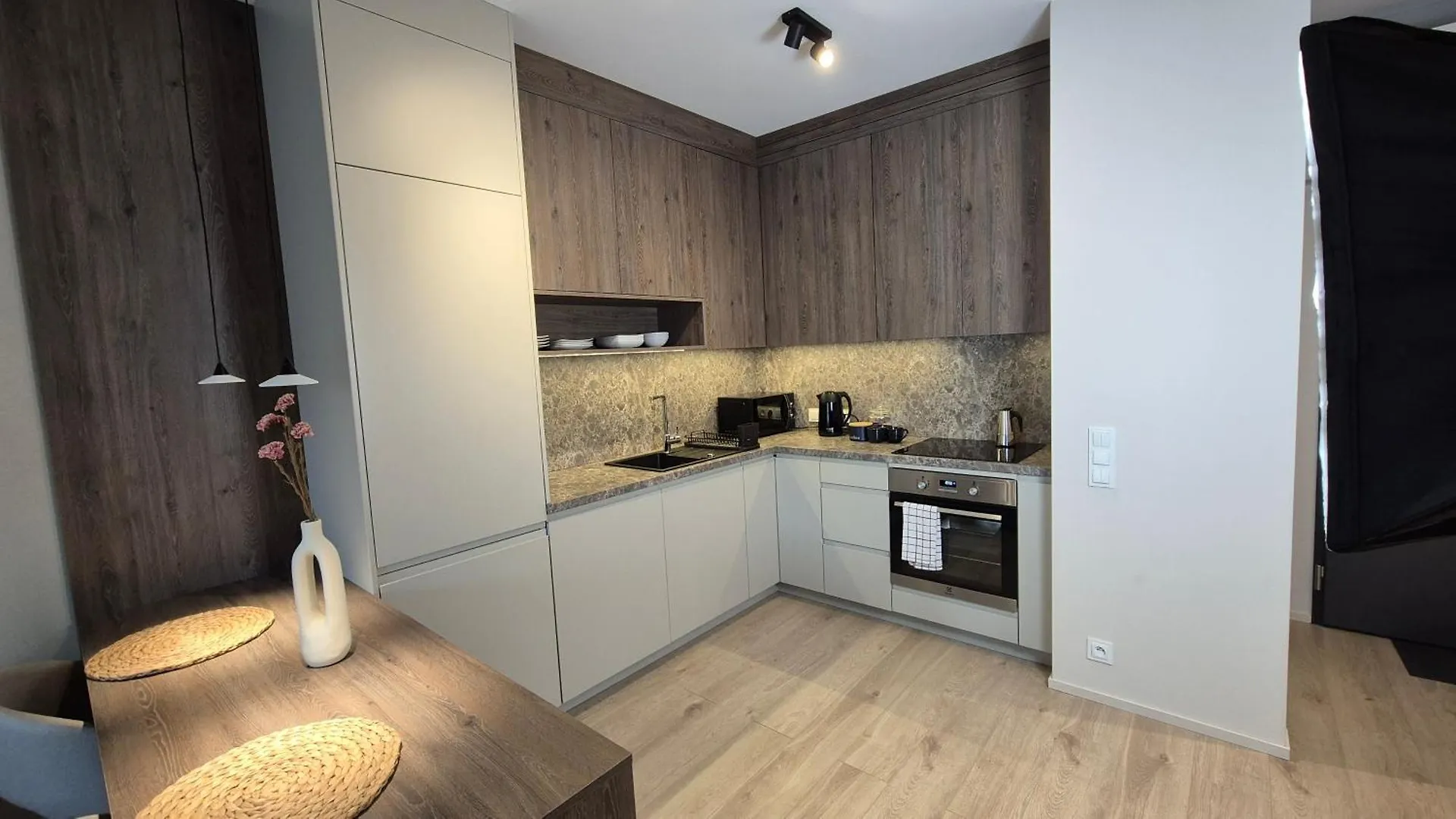 Luxurious Almond Apartment, Self Check-In 24H, Parking, Air-Conditioning Познань Апартаменты